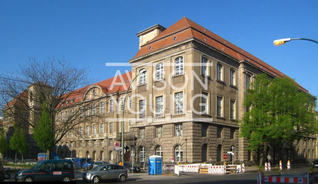 Zwischen Hackeschem Markt und Friedrichstraße: Revitalisierte Büros im historischen Baudenkmal 